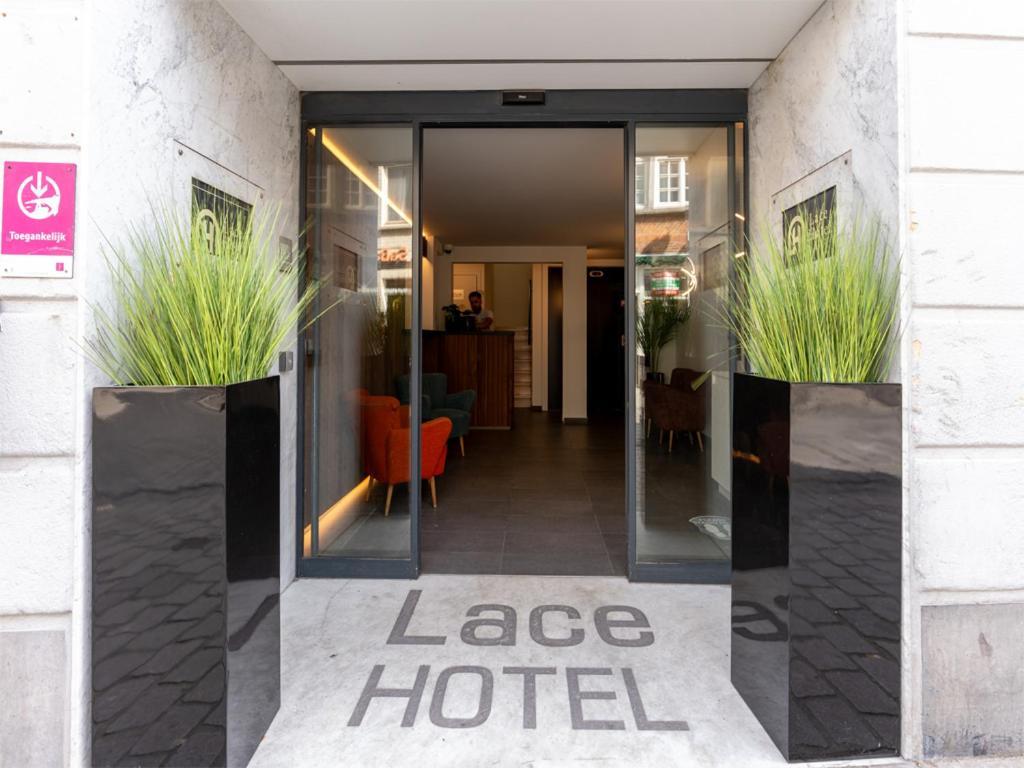 Hotel Lace