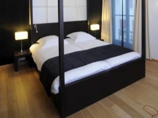 Lace Hotel